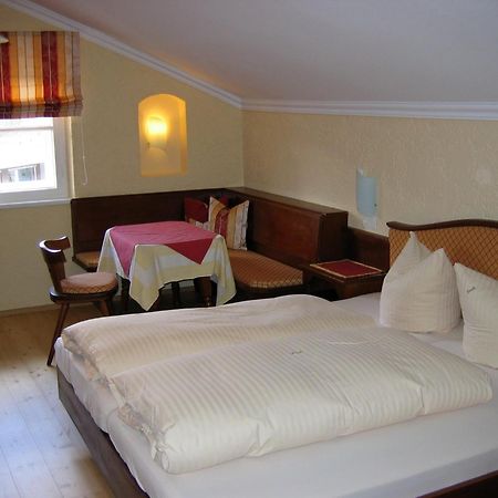 Gasthof Koreth Innsbruck Room photo