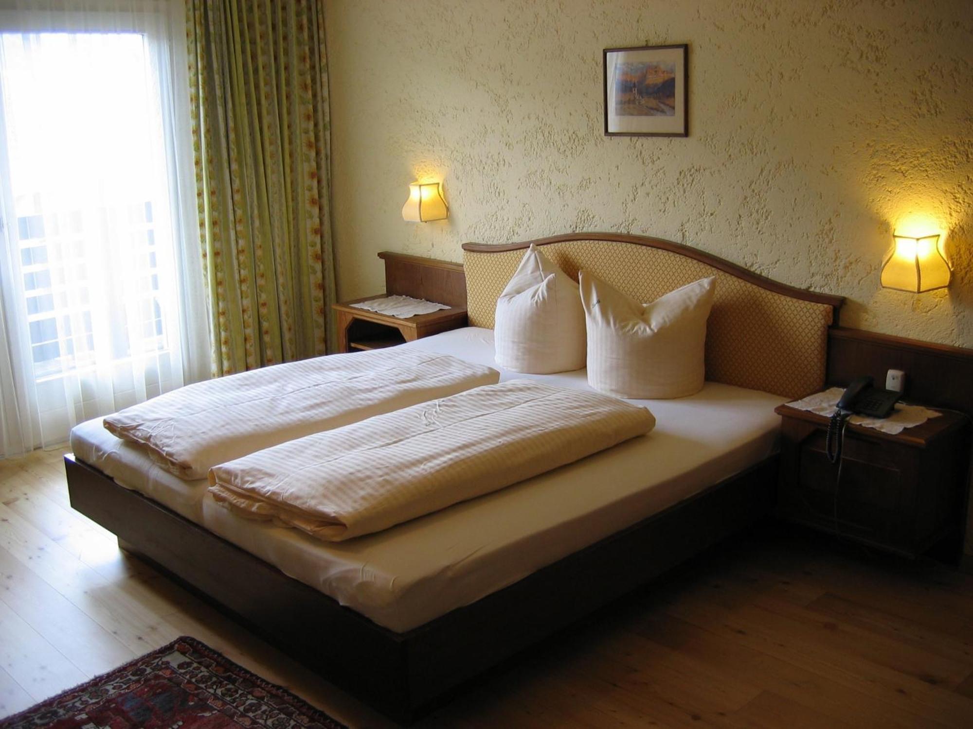 Gasthof Koreth Innsbruck Room photo