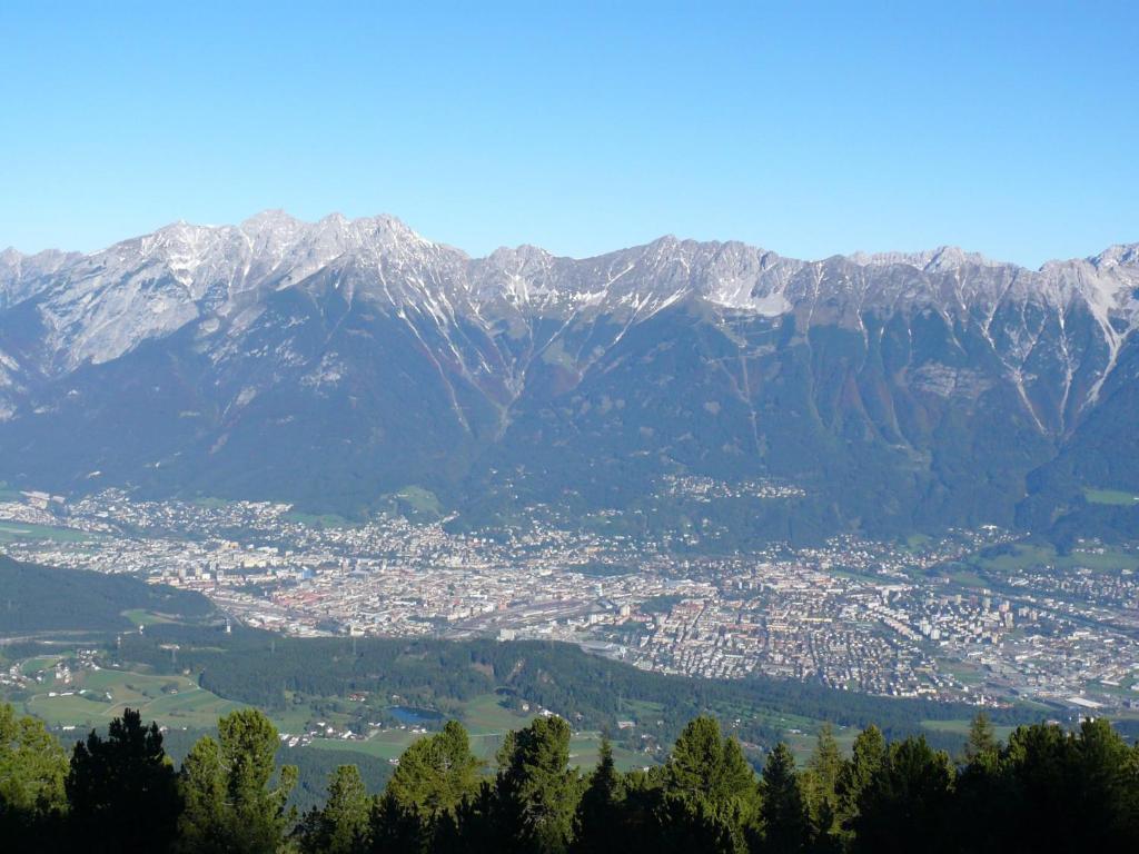 Gasthof Koreth Hotel Innsbruck Exterior photo