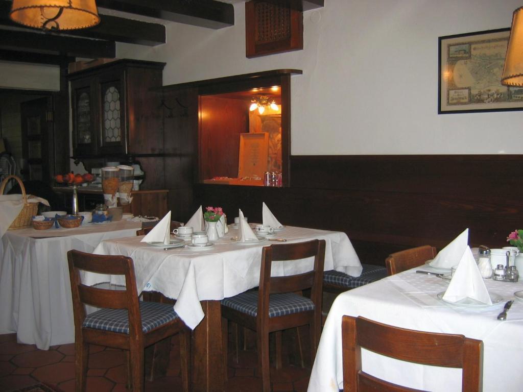 Gasthof Koreth Innsbruck Exterior photo