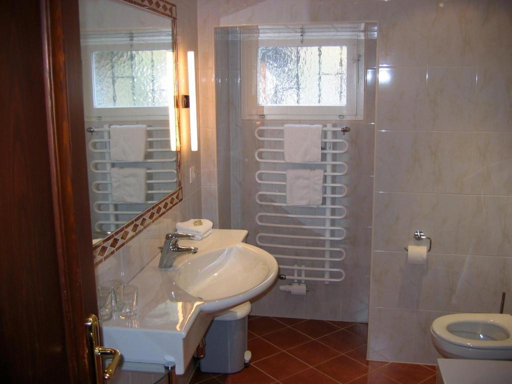 Gasthof Koreth Innsbruck Room photo