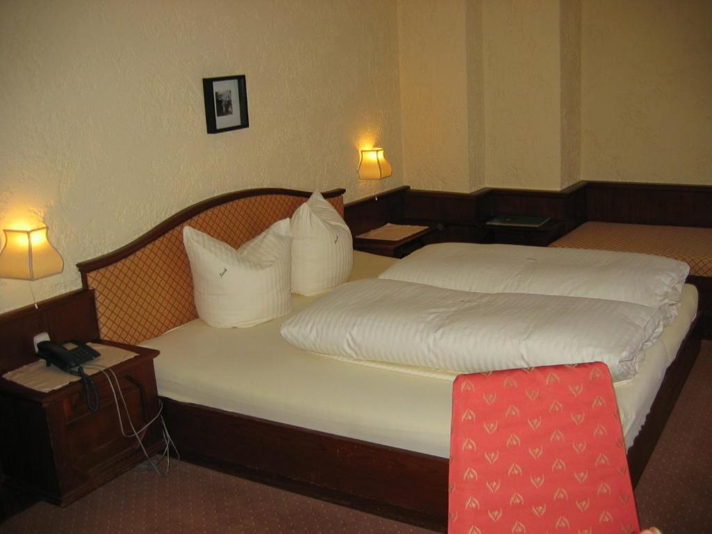 Gasthof Koreth Hotel Innsbruck Room photo